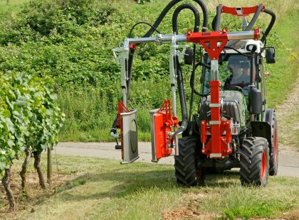 ERO Defoliator VITIpulse over-the-row one-sided front-mounted